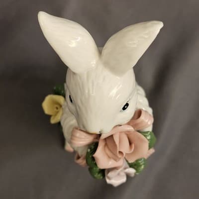 Vintage Porcelain Bunny Rabbit with Flowers Figurine Easter - Thumbnail 9