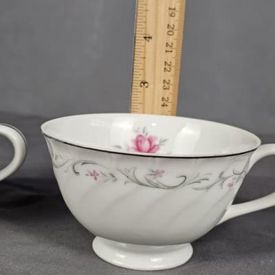 Royal Swirl by Fine China Of Japan Footed Cup Set Of 2 Tea Coffee - Thumbnail 5