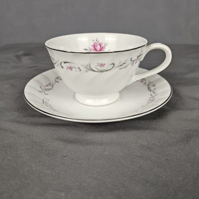 Royal Swirl by Fine China Of Japan Footed Cup & Saucer Set Of 2 Tea Coffee - Thumbnail 3