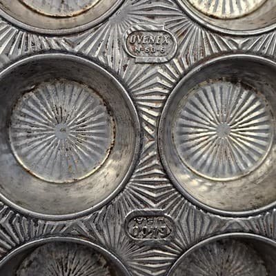 2 Vintage Ecko Ovenex Starburst Metal Muffin Cupcake Tin Baking Pans - Thumbnail 4