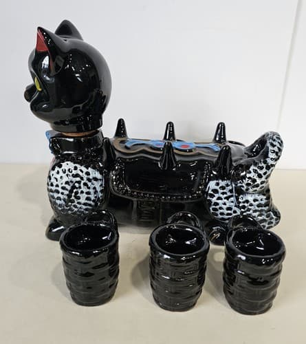 Cat Decanter w/Cups Antique Benson Handpainted Cat Decanter & 6 Cups Shot Glass - Thumbnail 8