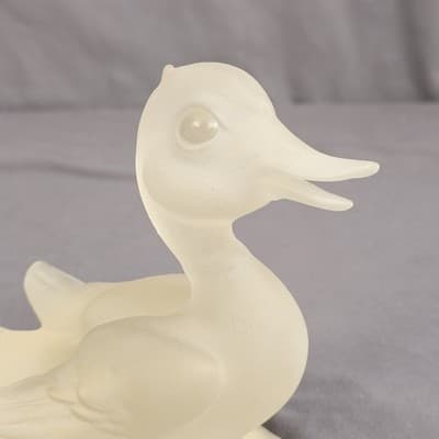 Frosted Happy Duck Figurine CIA Signed Anthony 4.75" Tall - Thumbnail 8