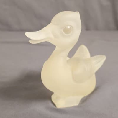 Frosted Happy Duck Figurine CIA Signed Anthony 4.75" Tall - Thumbnail 9