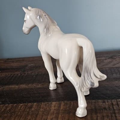 Small Horse Pony Figurines Lot of 3 Buckskin, Gray, Bay Vintage 4.5" Tall - Thumbnail 20