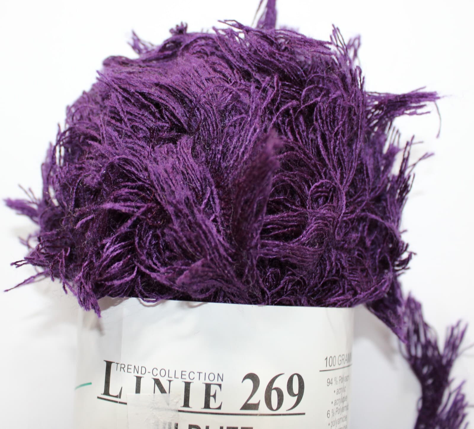 Linie 269 Wildlife Online Yarn Col004 Purple 94% Acrylic 6% Nylon 100gr 40m - Thumbnail 2