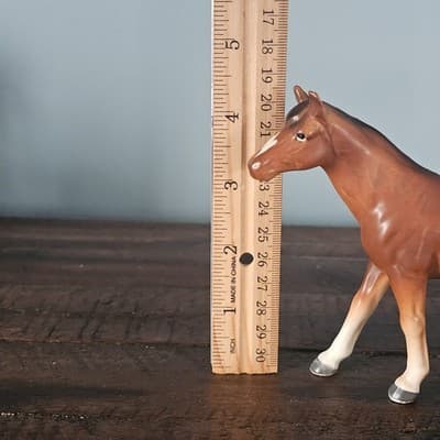 Vintage Small Bay Horse Figurine Napcoware C597 4.25" Tall - Thumbnail 10
