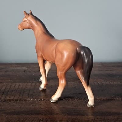 Vintage Small Bay Horse Figurine Napcoware C597 4.25" Tall - Thumbnail 4
