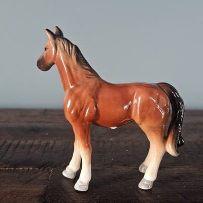 Small Vintage Horse Figurine Bay Bone China 4" Tall Mid Century - Thumbnail 2