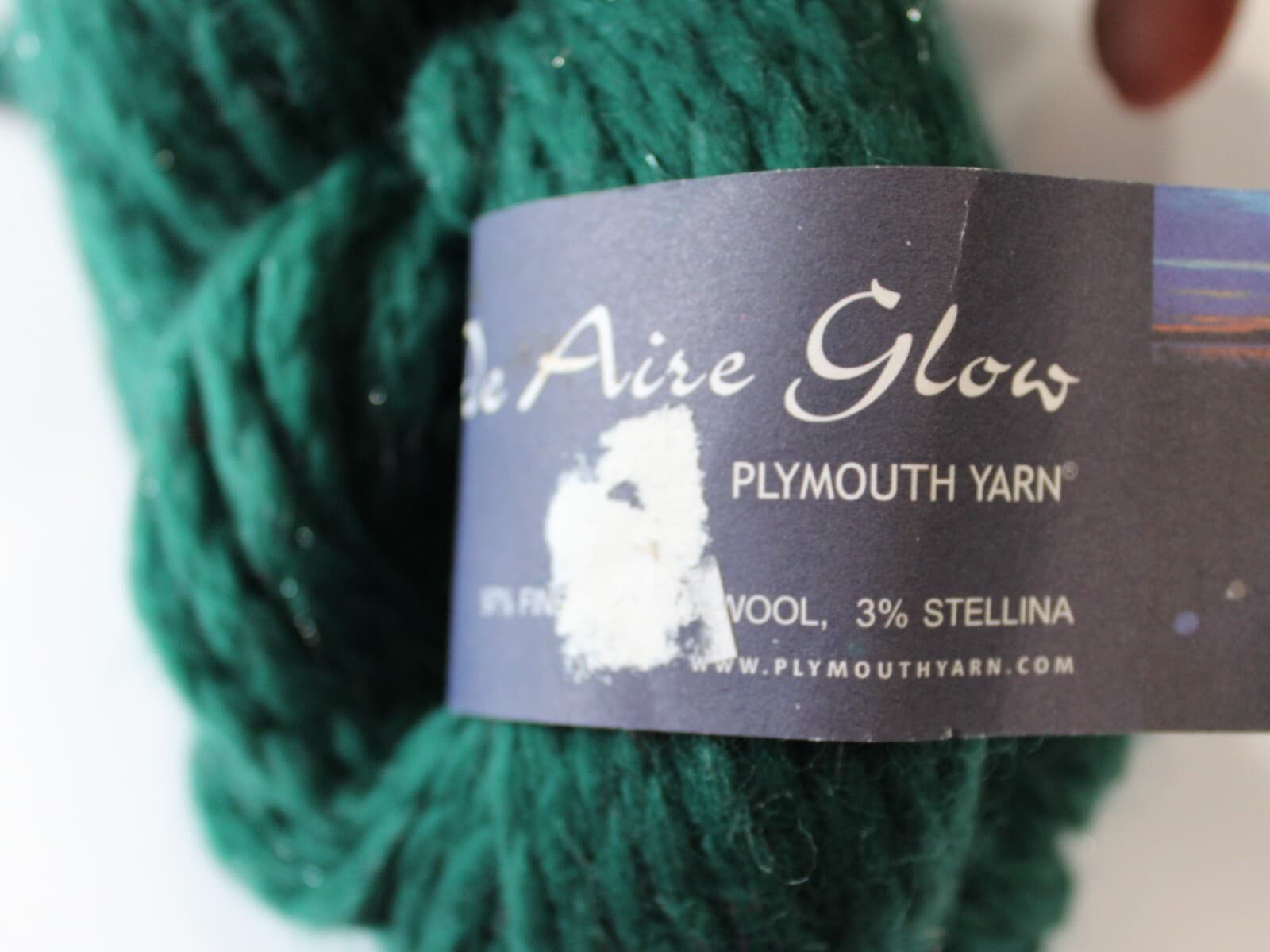 DeAire Glow Plymouth Yarns 97% Fine Merino Wool 3% Stellina Adirondack Mtn - Thumbnail 3