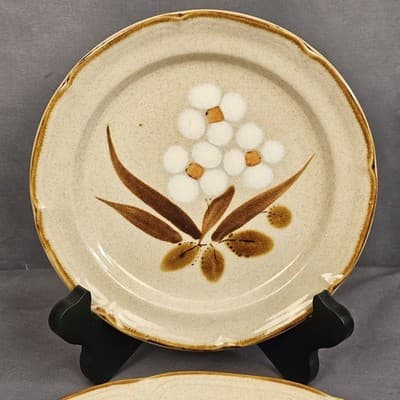 The Classics by Hearthside Castlewood Stoneware Dinner Plate & Salad Plate Vtg - Thumbnail 3