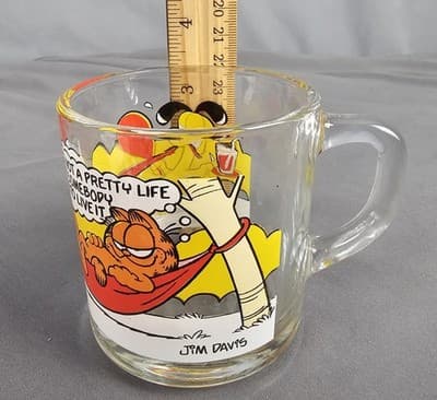 Vintage 1978 Garfield McDonald’s Glass Mug “It’s Not a Pretty Life” Jim Davis - Thumbnail 9