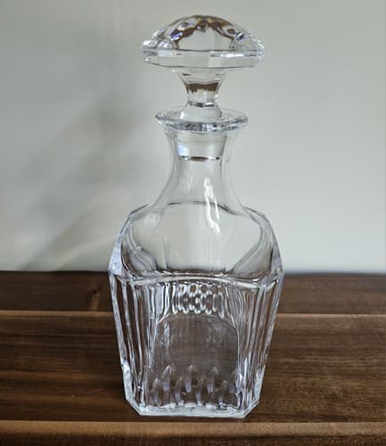 Cut Crystal Liquor Decanter With Glass Stopper - Thumbnail 4