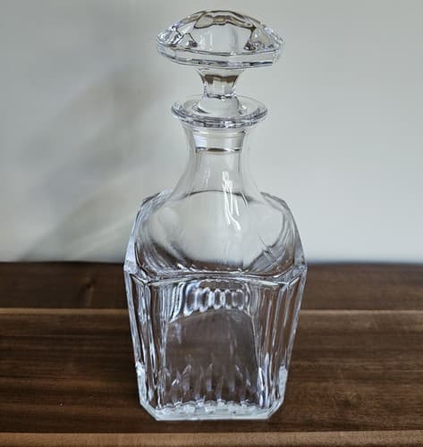 Cut Crystal Liquor Decanter With Glass Stopper - Thumbnail 3
