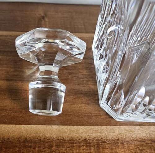 Cut Crystal Liquor Decanter With Glass Stopper - Thumbnail 6