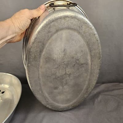 VTG Wear-Ever Aluminum 16”L Oval Roaster Pan & Vented Lid & Rack USA No. 2635 - Thumbnail 12