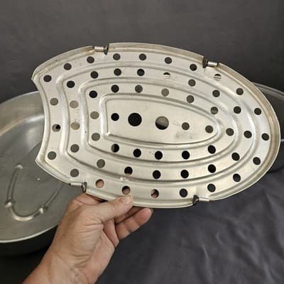 VTG Wear-Ever Aluminum 16”L Oval Roaster Pan & Vented Lid & Rack USA No. 2635 - Thumbnail 8