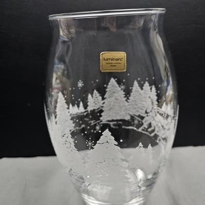 Vtg Luminarc Etched Christmas Vase Large with Winter Sleigh Horse Scene France - Thumbnail 5