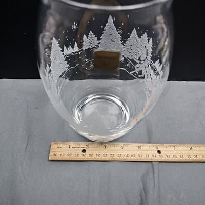 Vtg Luminarc Etched Christmas Vase Large with Winter Sleigh Horse Scene France - Thumbnail 8