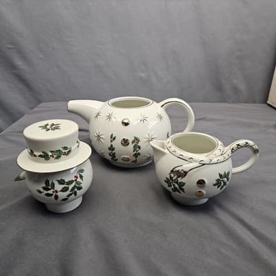 Madison & Max at Home Teapot Set Holly Collection Sugar Creamer Stackable 9" - Thumbnail 4