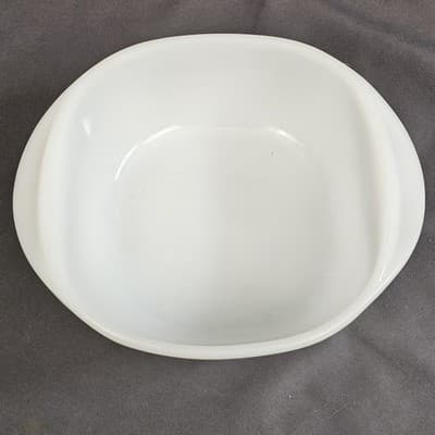 Termocrisa Milk Glass Baking Dish Casserole Blue Flowers w Lid 7.5" x 2.25 Deep - Thumbnail 7