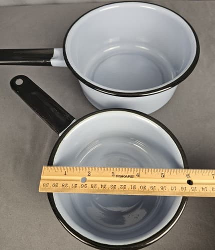 VTG Sauce Pans Blue ENAMELWARE w/ BLACK RIM 2-1/2" & 7" FARMHOUSE POTS Set of 2 - Thumbnail 9