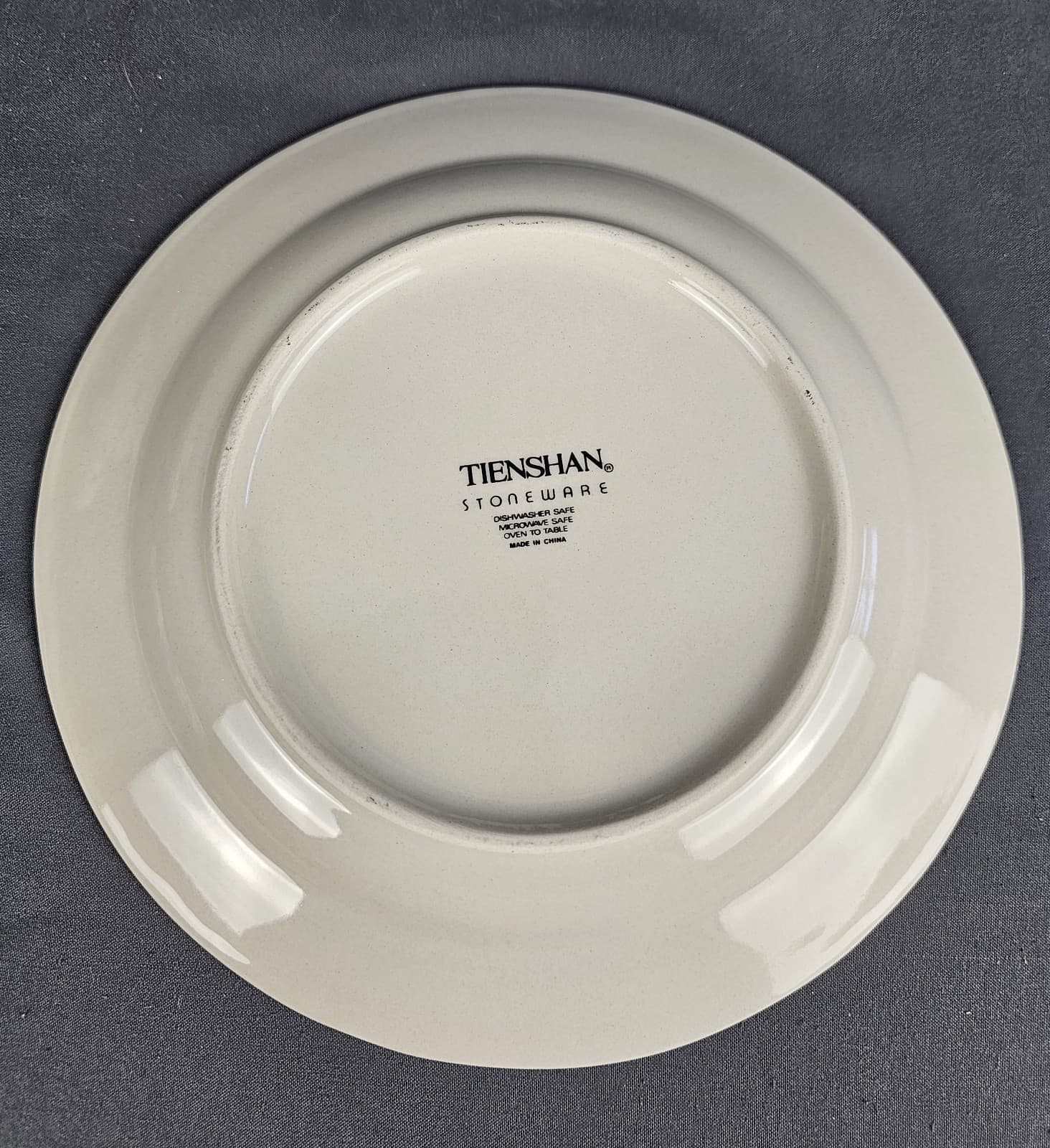 Vintage Tienshan Stoneware Theodore Bear Dinner Plate 7.75" - Thumbnail 3