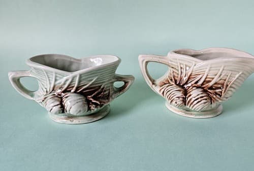 VINTAGE MCCOY PINE CONE CREAMER AND SUGAR BOWL SET CREAM GREEN BROWN - Thumbnail 2