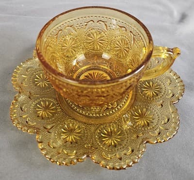 Vintage Brockway Glass Co., Daisy Amber tea coffe cup and saucer Concord Pattern - Thumbnail 3