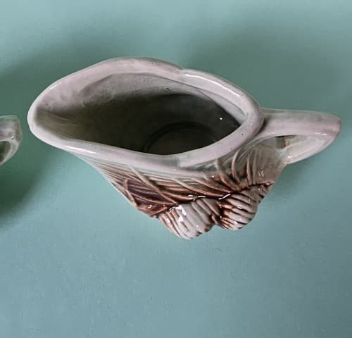 VINTAGE MCCOY PINE CONE CREAMER AND SUGAR BOWL SET CREAM GREEN BROWN - Thumbnail 6
