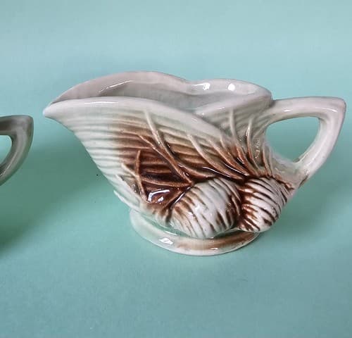 VINTAGE MCCOY PINE CONE CREAMER AND SUGAR BOWL SET CREAM GREEN BROWN - Thumbnail 7