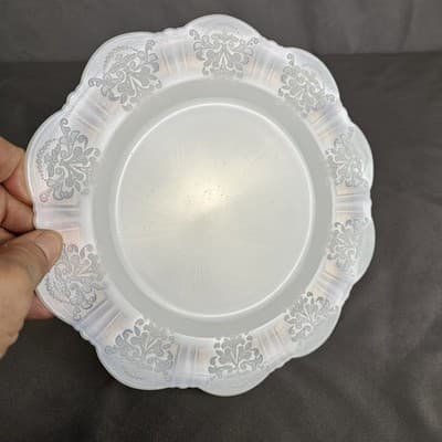 Vintage MacBeth Evans Translucent White Glass American 9" Plate - Thumbnail 3