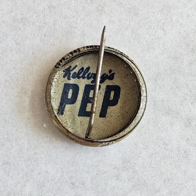 1940s Kellogg's Pinback Button 1946 Winnie Winkle Pep Vintage Cartoon PEP - Thumbnail 2
