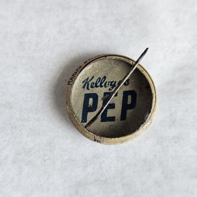 1940s Kellogg's Pinback Button Marine Bombing Squad 433 Pep Vintage Cartoon PEP - Thumbnail 2