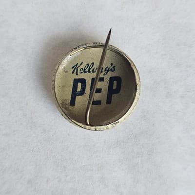1940s Kellogg's Pinback Button 1946 Uncle Willie Pep Vintage Cartoon PEP - Thumbnail 2