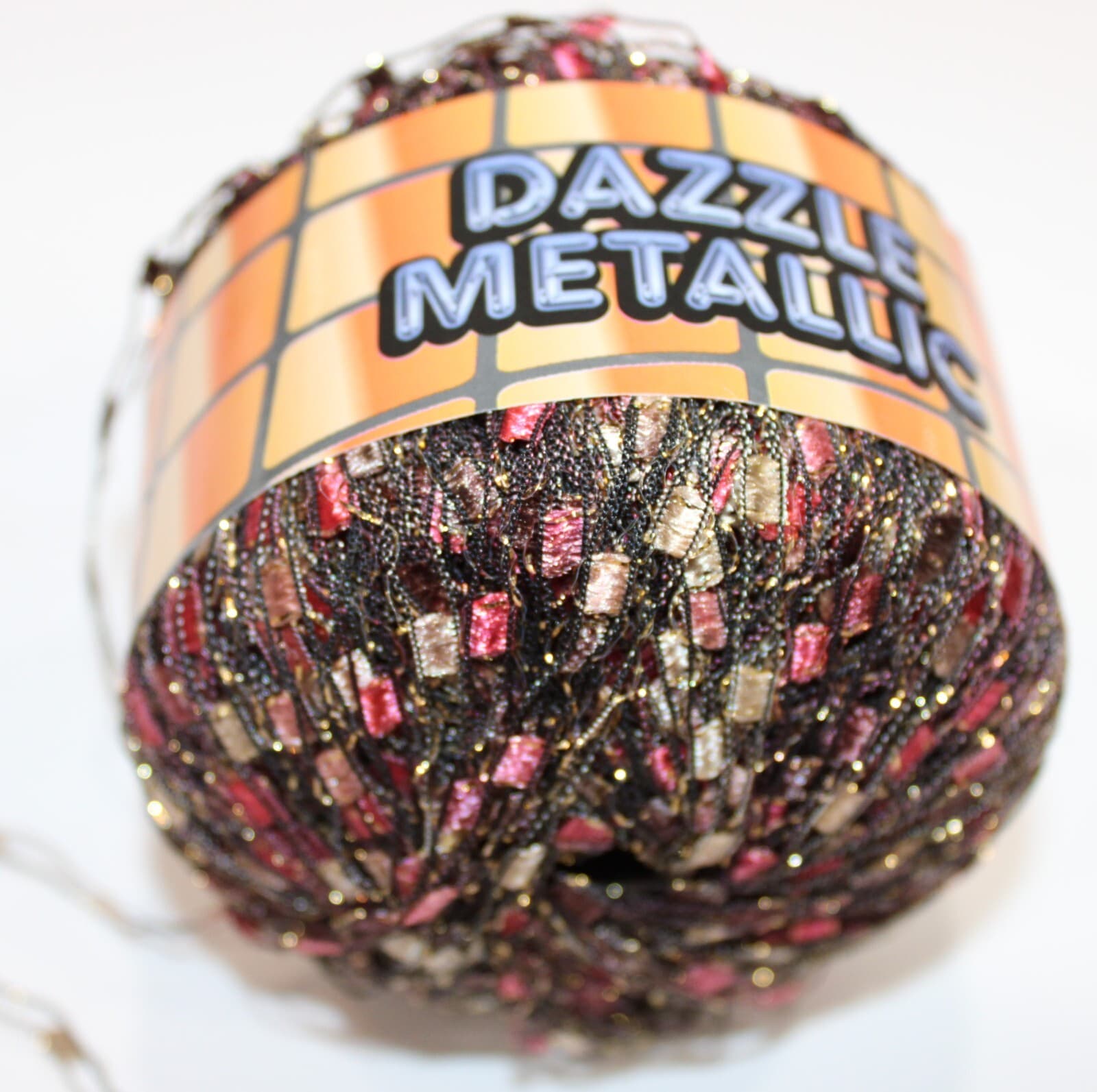Yarn KFI Dazzle Metalic 85% Polyamide, 15% Metallic 50gr, 142yd, Pinks - Thumbnail 2