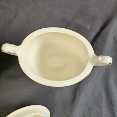 Homer Laughlin Eggshell Georgian Wheat Harvest Cream and Sugar w Lid - Thumbnail 9