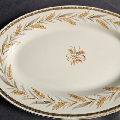 Homer Laughlin Eggshell Georgian Wheat Harvest Small Serving Platter Celery - Thumbnail 3