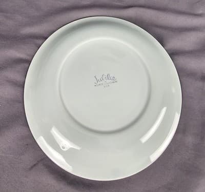 Homer Laughlin Jubilee 7 1/4" Lunch or Salad Plates Celadon Green Vintage - Thumbnail 2