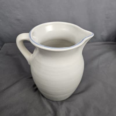 Retired Yorktowne by Pfaltzgraff STONEWARE PITCHER 64 Ounces Blue Floral 8" Tall - Thumbnail 5