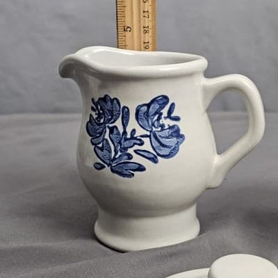 Vintage Pfaltzgraf Yorktowne Stoneware Cream and Sugar Set With Lid Blue Floral - Thumbnail 15