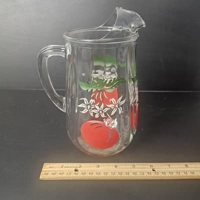 Vtg Anchor Hocking 50’s Clear Glassware Juice Pitcher W/Tomato Design 8"Tall - Thumbnail 4