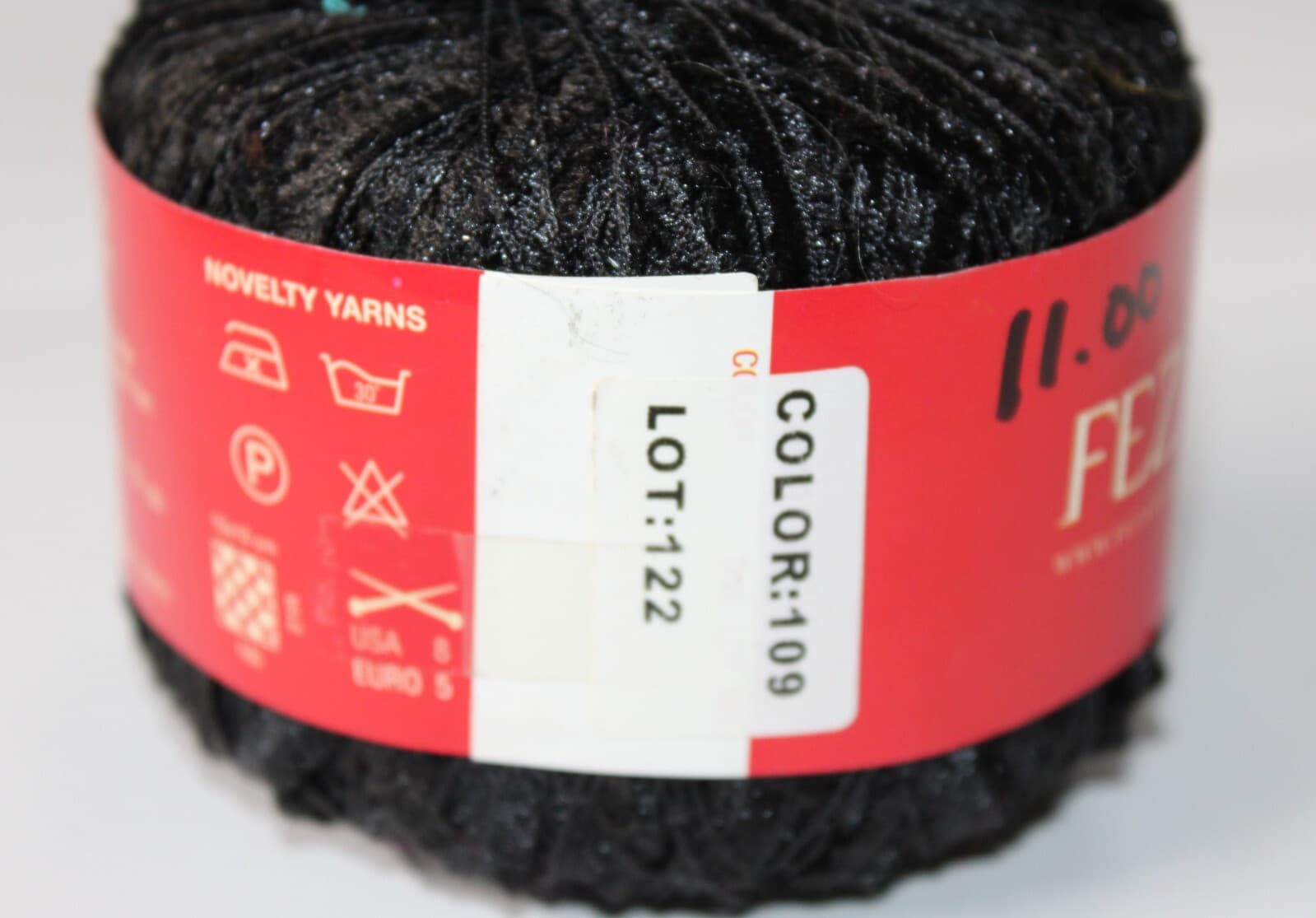 Yarn Tokyo Feza Metalic, 80% Polyester 20% Meta 50gr. Color 109 Black - Thumbnail 4