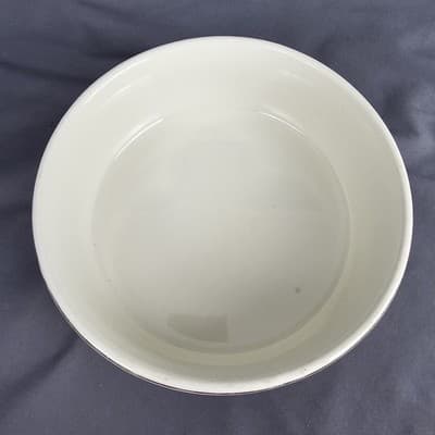 Hall's Superior Quality Kitchenware - Autumn Leaf Casserole - 7.75"x 2.75" - Thumbnail 2