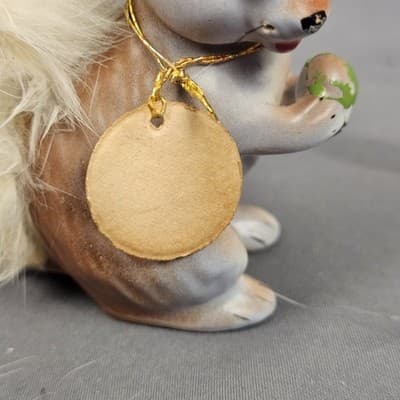 Vintage 3 3/4" Red Brown Squirrel CERAMIC Figurine ENESCO Japan FUR Green Nut - Thumbnail 13