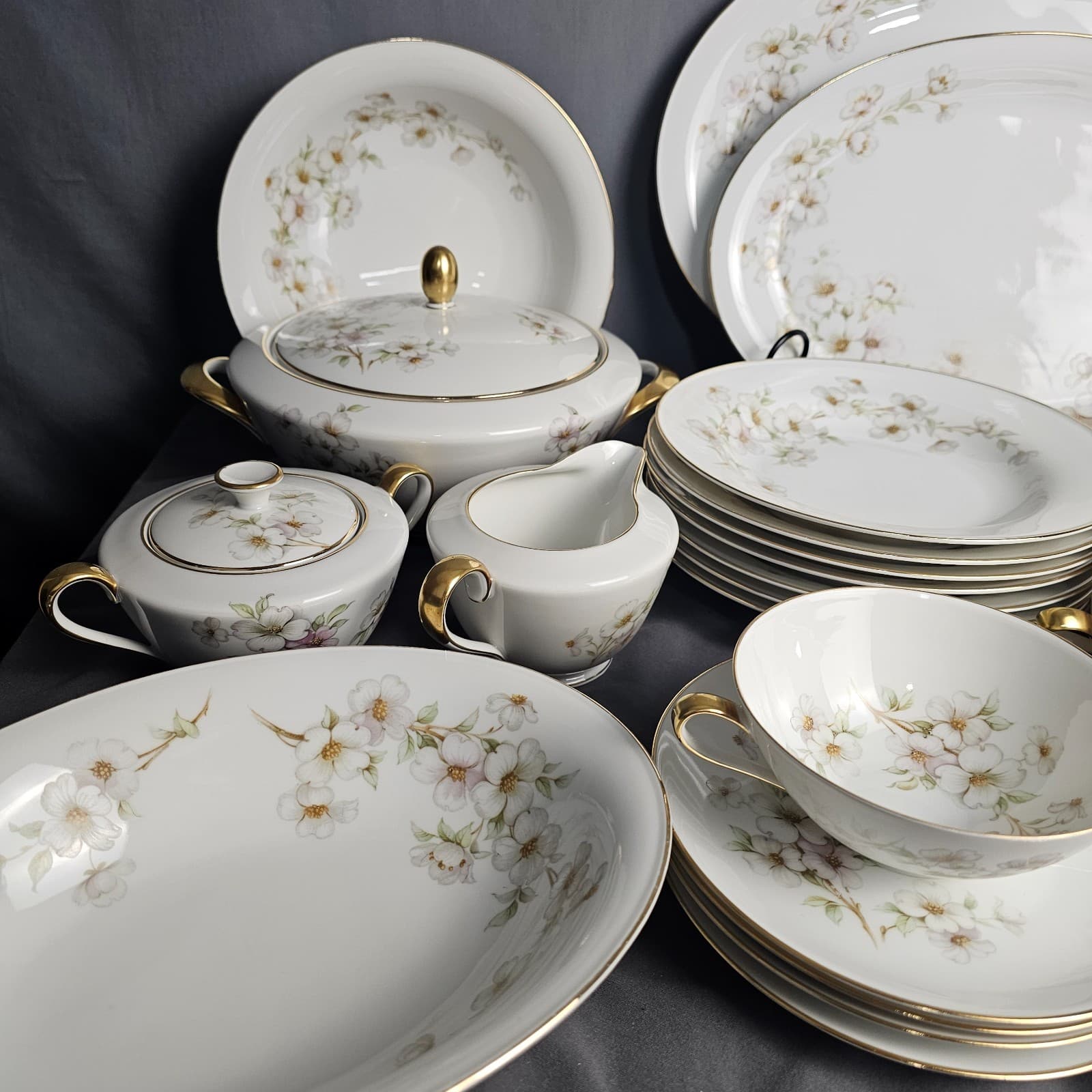 Bavaria Tirschenreuth China "Dogwood" Dinnerware by the piece, Gold Trim 1147 - Thumbnail 4