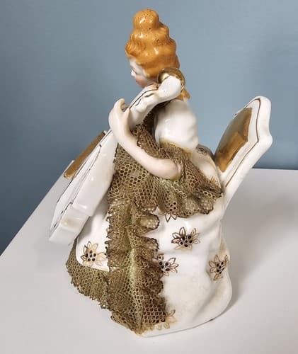Figurine Woman Playing Bass Vintage Occupied Japan Dresden Lace Style - Thumbnail 4