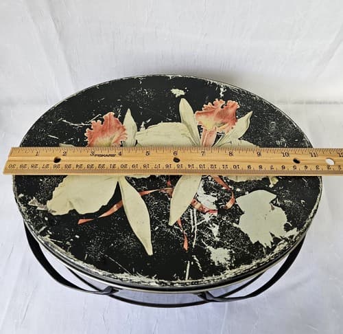 Floral Biscuit Tin Oval With Handles Daffodils Black Vintage 1950s FREE Shipping - Thumbnail 7