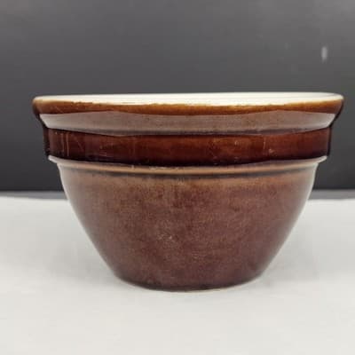 Vintage Hall Bowl 1093 Brown & White Stackable Excellent USA 6" Diameter - Thumbnail 3