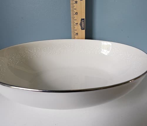 Noritake Lorelie 9" Oval Serving Bowl 7541 Ivory w/White Floral Platinum Trim - Thumbnail 9