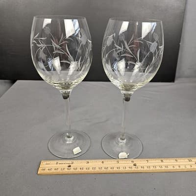 Etched Crystal Wine Glasses Set of 2 Excellent Condition Bulgaria 14 oz. - Thumbnail 9